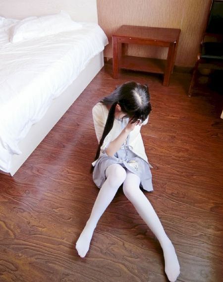 久久六久亚麻袜网袜_720完整在线观看