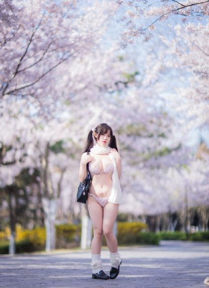 弟弟的女友们_蓝光神马影院在线