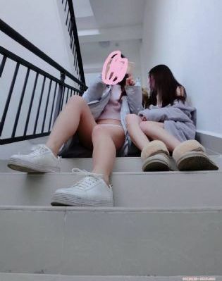 美丽的小蜜桃_最新国语全集在线